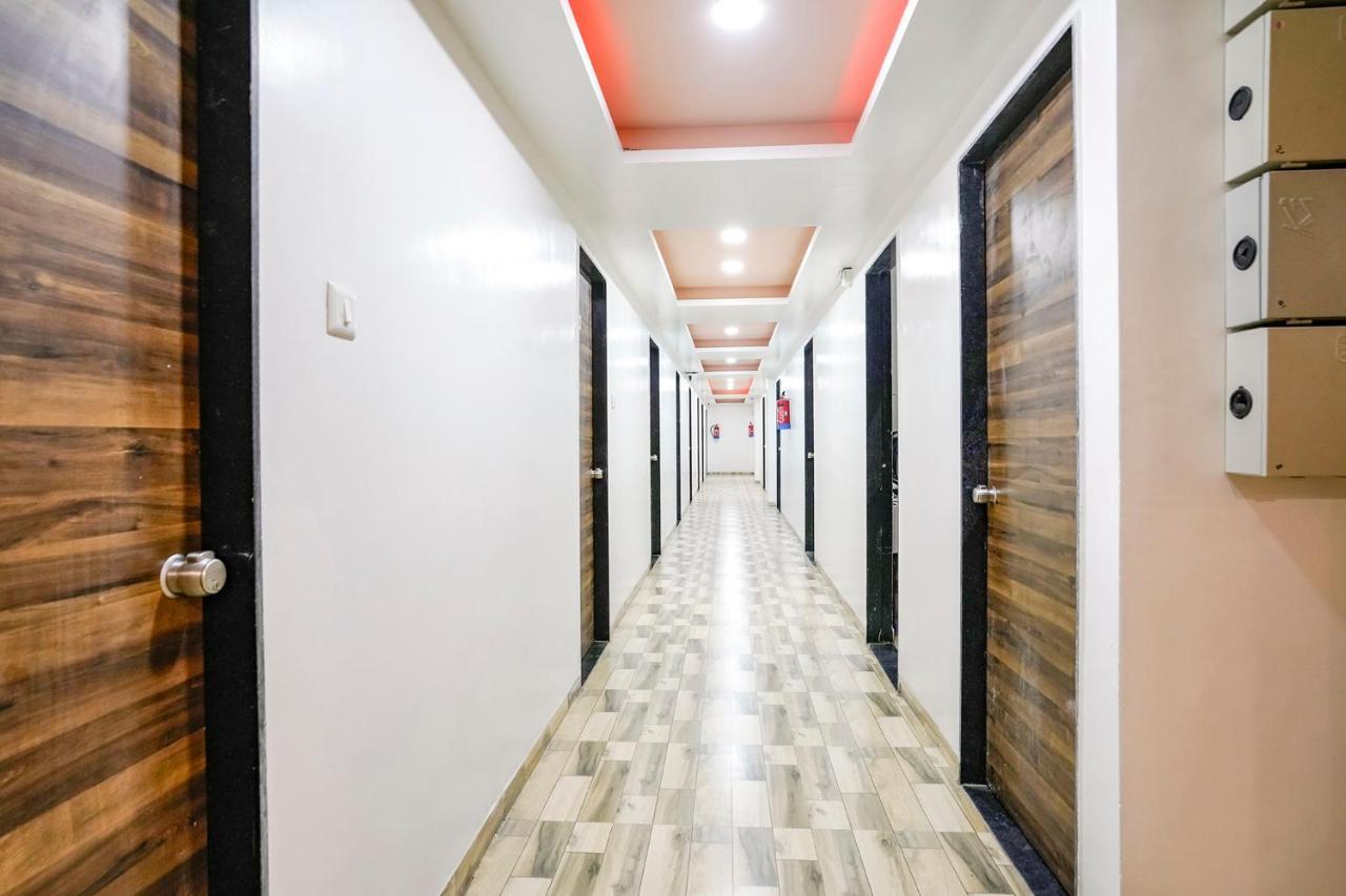Fabexpress Blue Stone Hotel สุรัต ภายนอก รูปภาพ